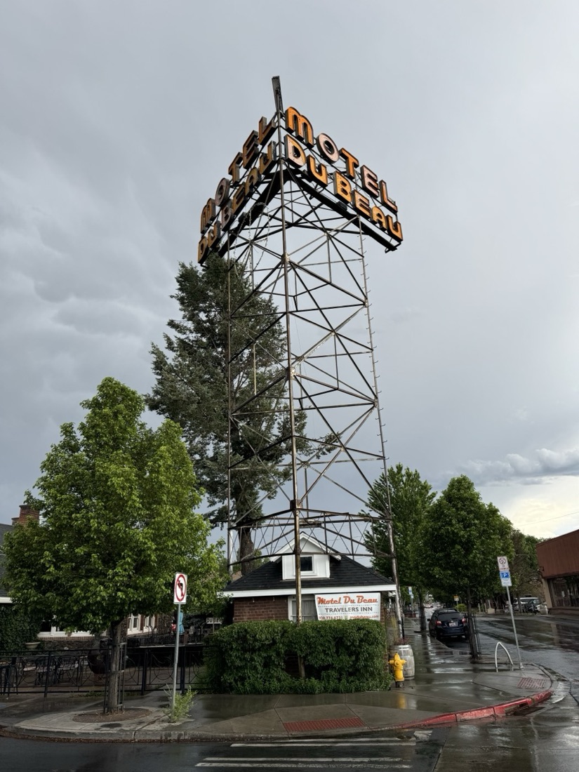 The Motel DuBeau neon sign tower